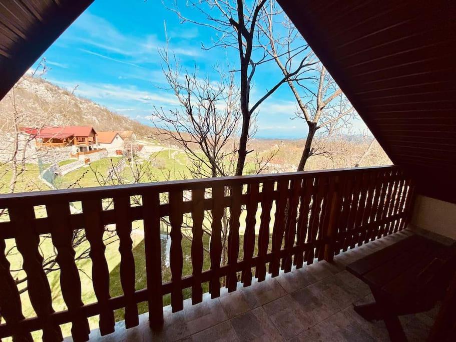 Mountain Village House Cetinje Bagian luar foto